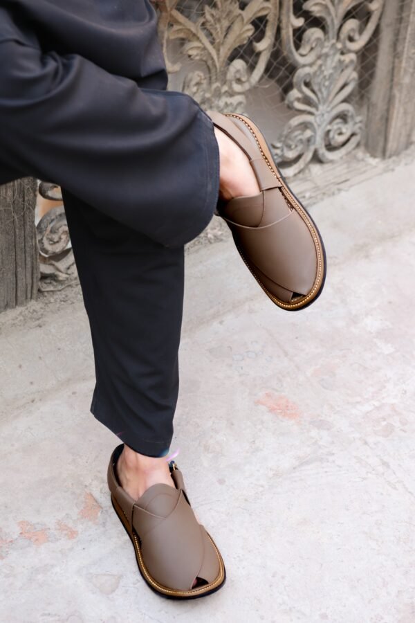 Brown Mochi Peshawari Chappal - Image 2