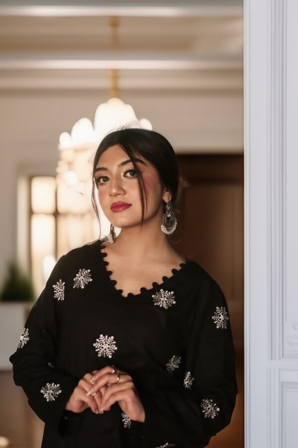 Zoya-BlC2 - Image 2