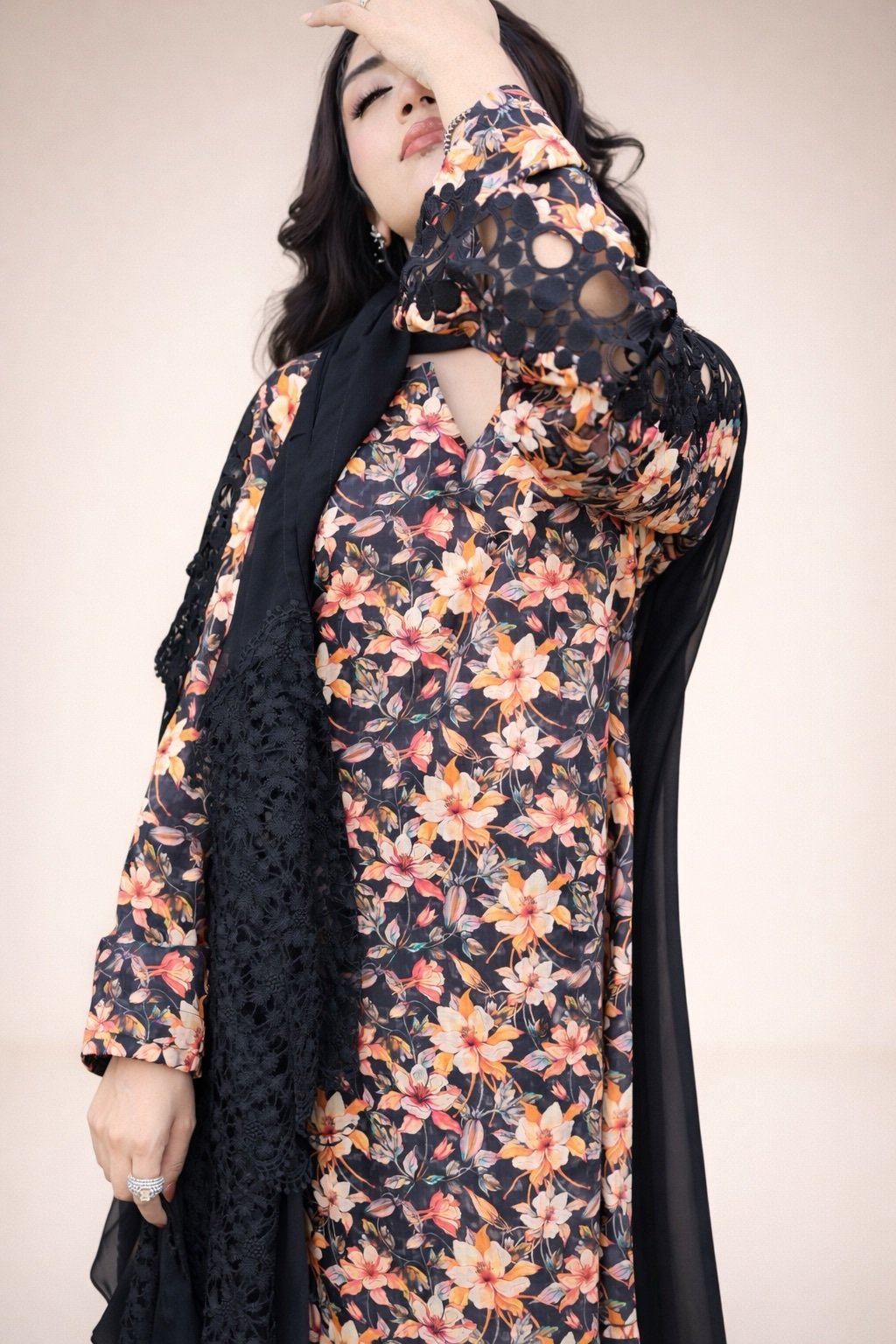 Shafaq β A Sunset Dream in Lawn π
(Premium 3PC | Embroidered Lawn Suit) - Image 2