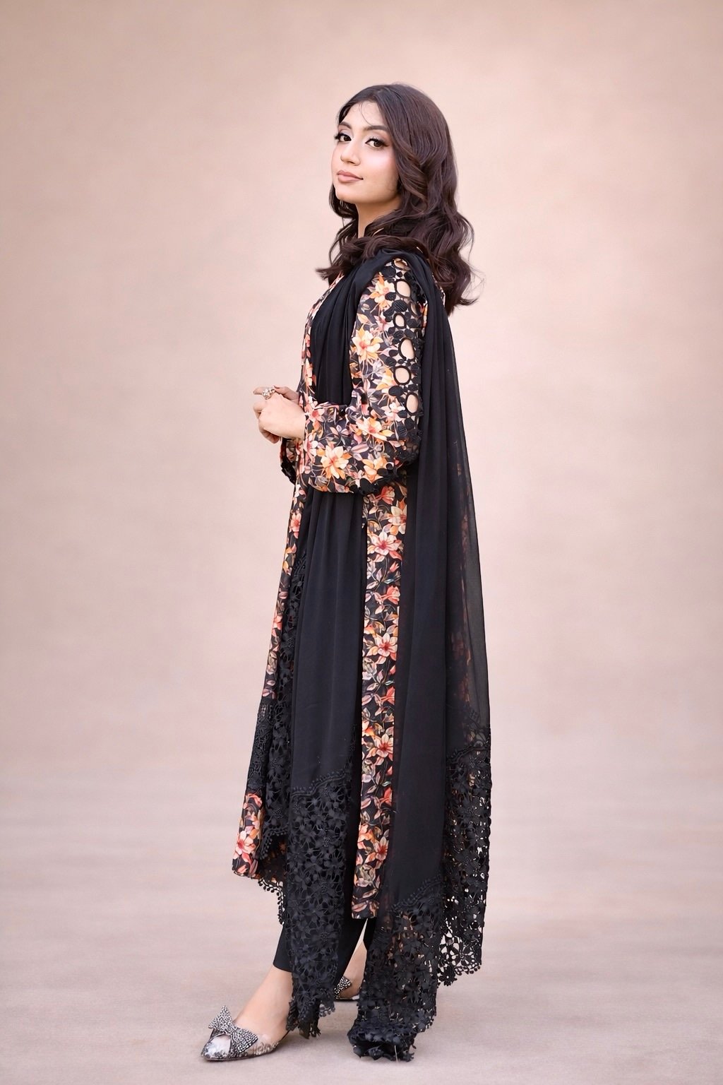 Shafaq β A Sunset Dream in Lawn π
(Premium 3PC | Embroidered Lawn Suit)