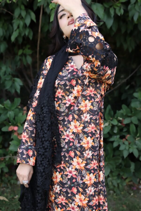 Shafaq – A Sunset Dream in Lawn 🌅
(Premium 3PC | Embroidered Lawn Suit) - Image 6