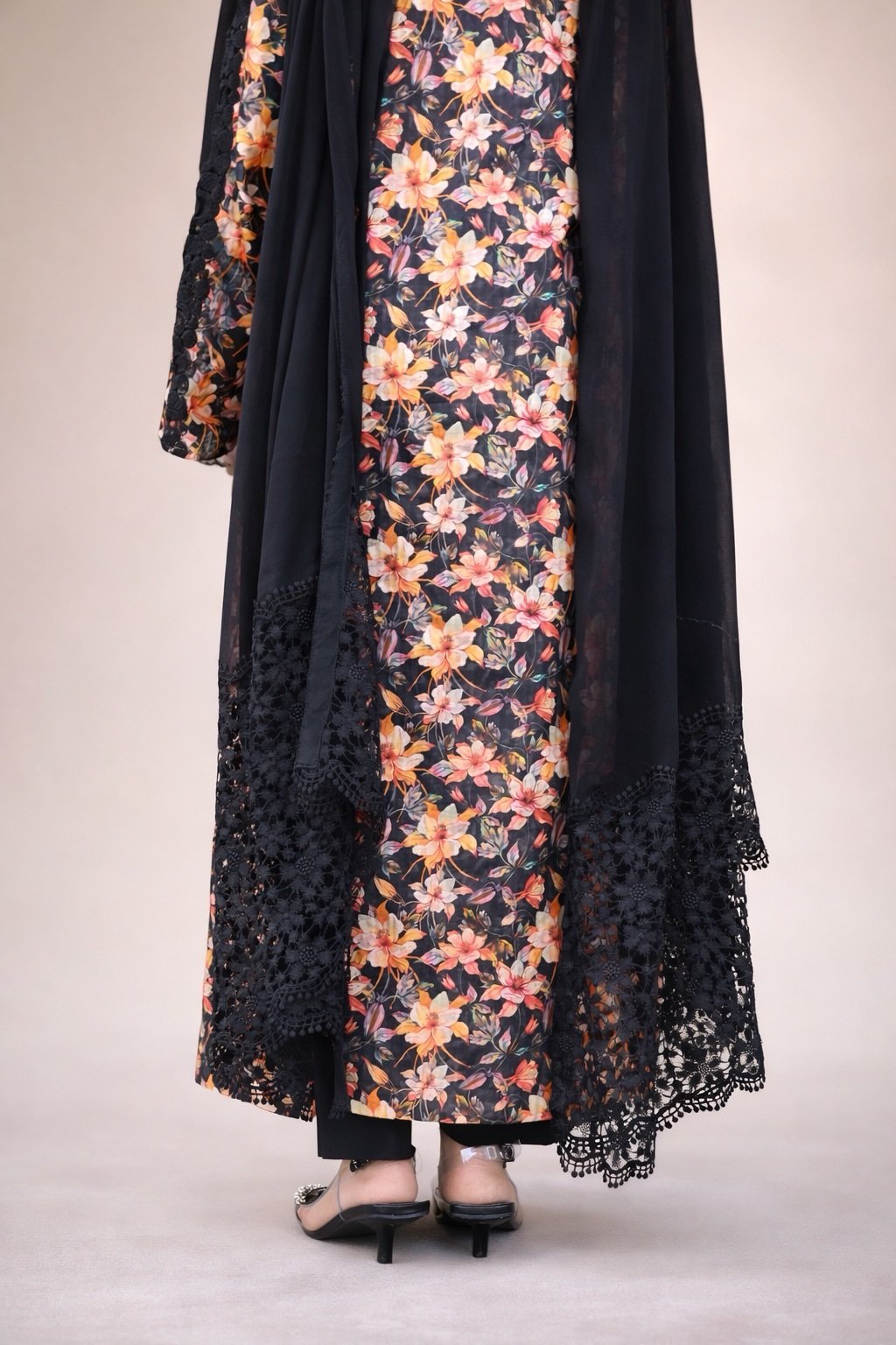 Shafaq β A Sunset Dream in Lawn π
(Premium 3PC | Embroidered Lawn Suit) - Image 5