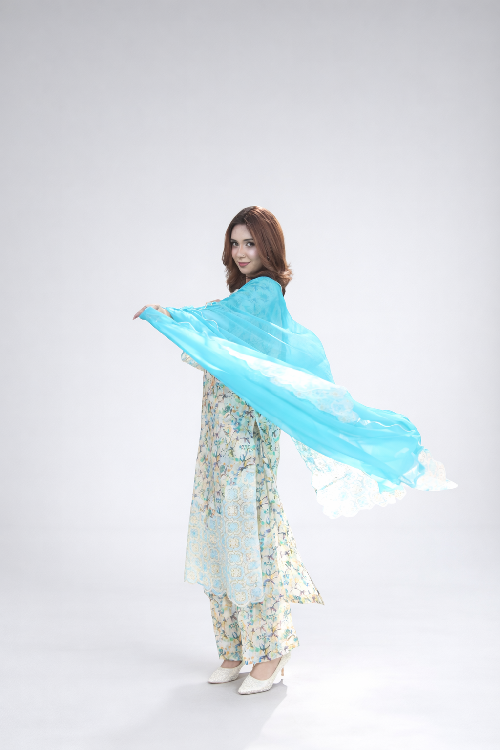 Neelam – Elegance in Every Breeze
(Premium 3PC Lawn Suit-Delicate embroidered Organza eplick)